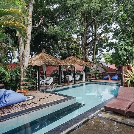 Отель Kampung 168 Джимбаран Экстерьер фото