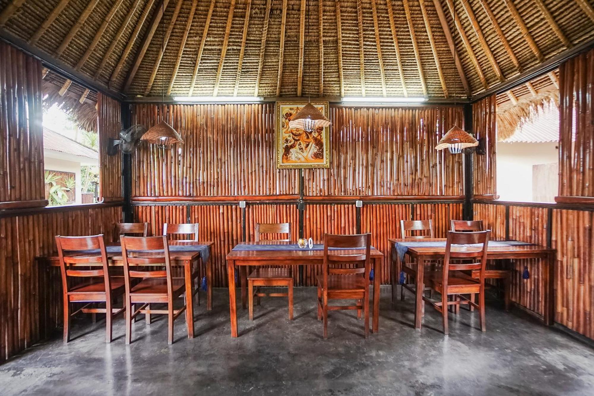 Отель Kampung 168 Джимбаран Экстерьер фото